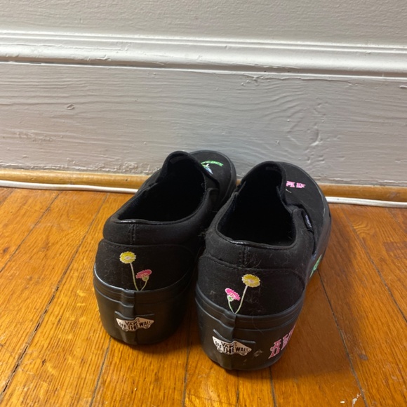 Platform vans size 9 - Picture 3 of 3